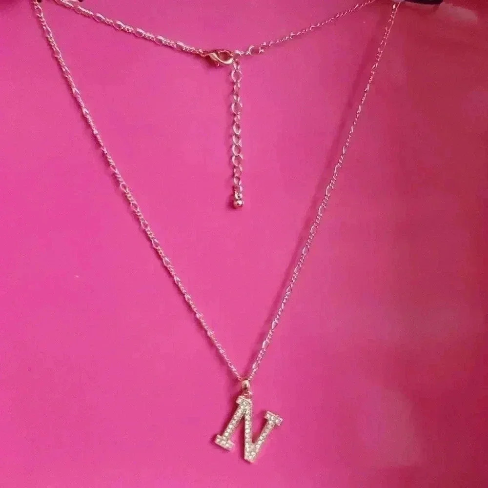 ☆☆☆Gold letter "N" necklace